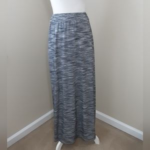 SALE 3 FOR $10 APT 9 STRETCHY KNIT SKIRT